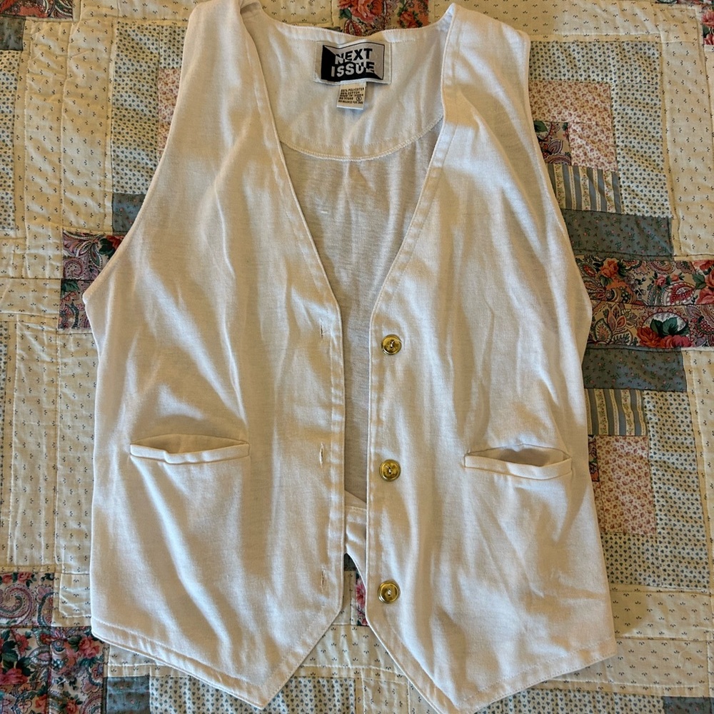 Women’s vintage white vest
